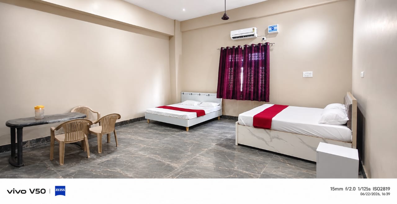 Deluxe AC 4-Bed Room